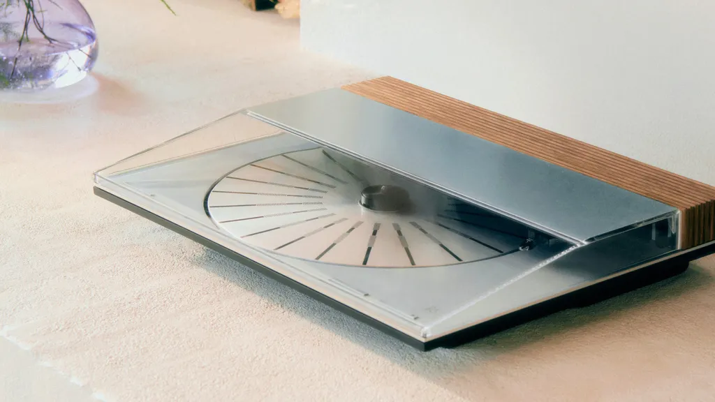 Beogram 3000 turntable.
