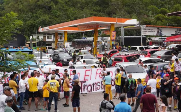 Establecimiento del Puesto de Mando Unificado (PMU) para mitigar los efectos del paro camionero en Bucaramanga