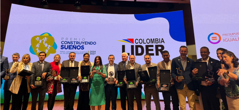 Por construir los sueños de los niños, Alcaldía de Bucaramanga recibe premio Nacional