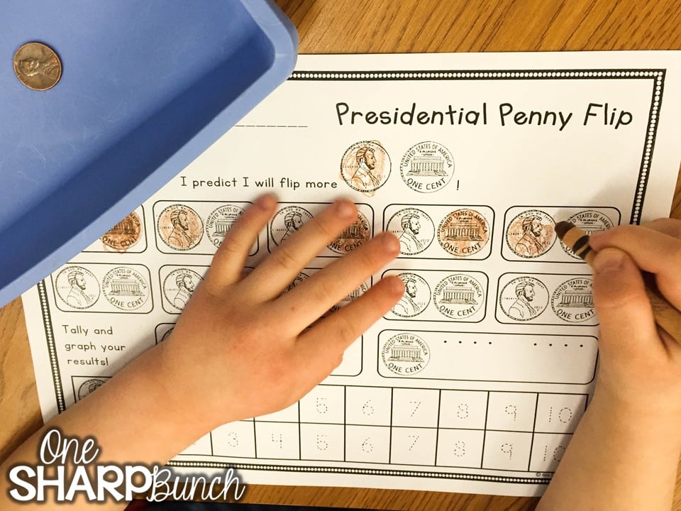 Here’s a great collection of President’s Day activities for kids, including President’s Day crafts, Abraham Lincoln activities, ideas for patriotic math and literacy centers, and FREE George Washington printables!