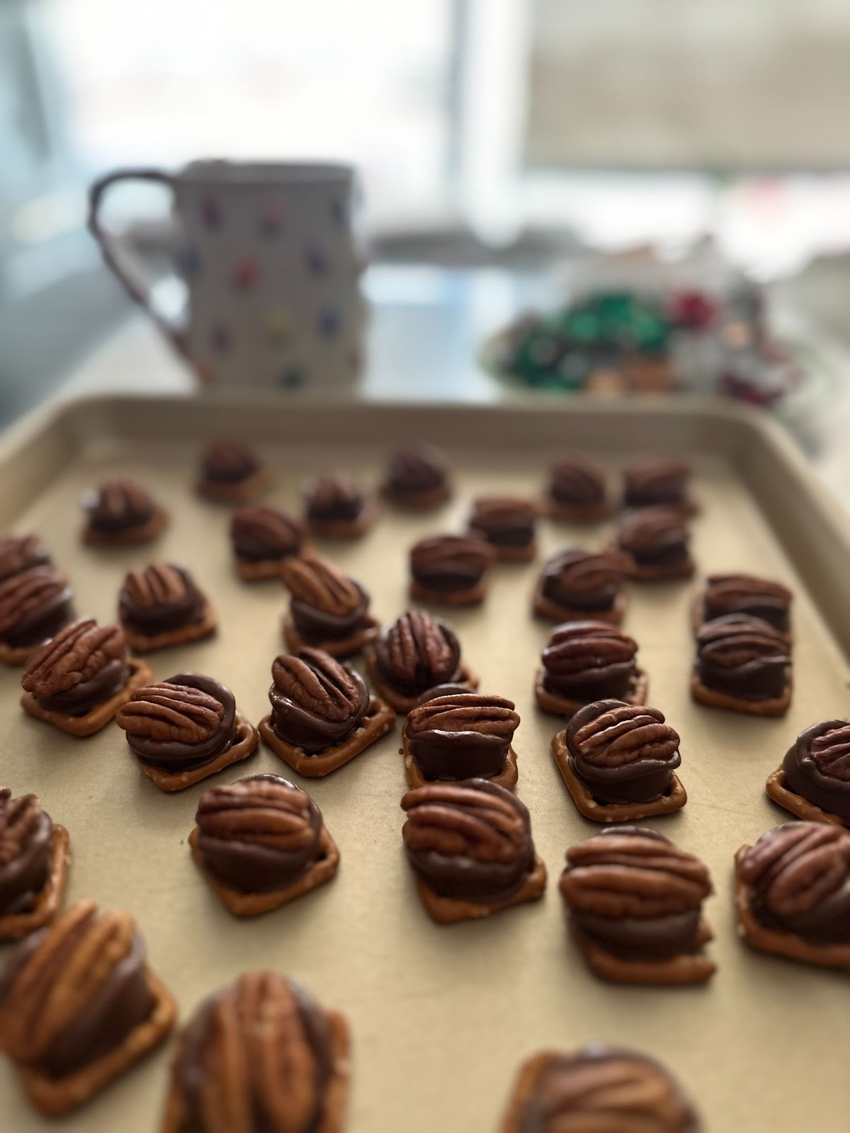 Rolo Pecan Pretzel Turtles