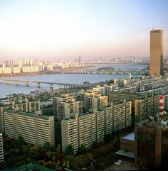 This contain an image of Yeouido