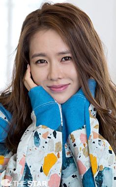 This contains an image of  Son Ye Jin Without Makeup


