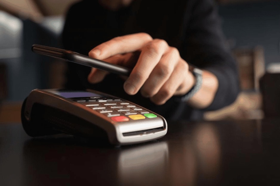 10 Amazing Ways You Can Pay With Your Smartphone | Glance