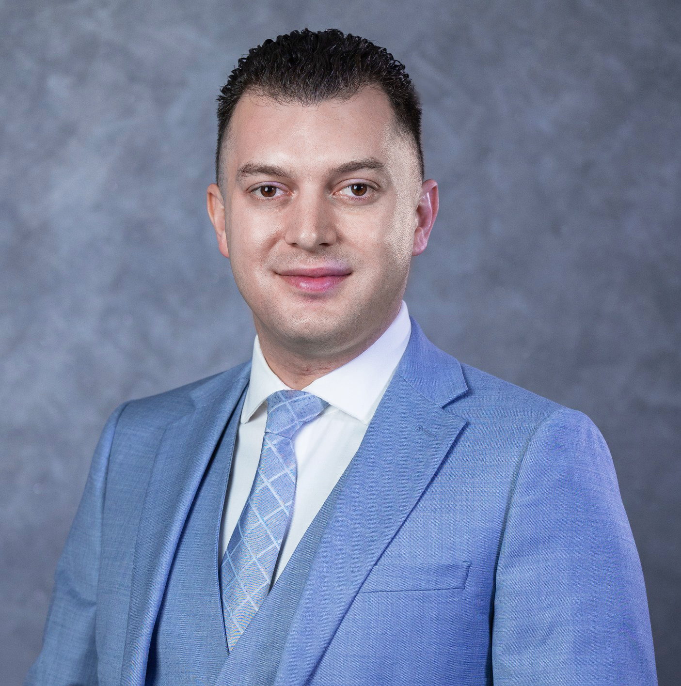 Araik Petrosyan Expands Retirement Planning Services to Help Americans Achieve Financial Security