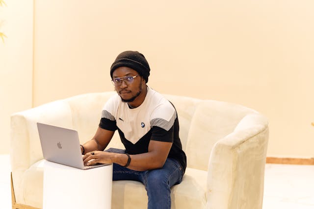 What Wattage do you Need When Charging Your Macbook Air M1? 5