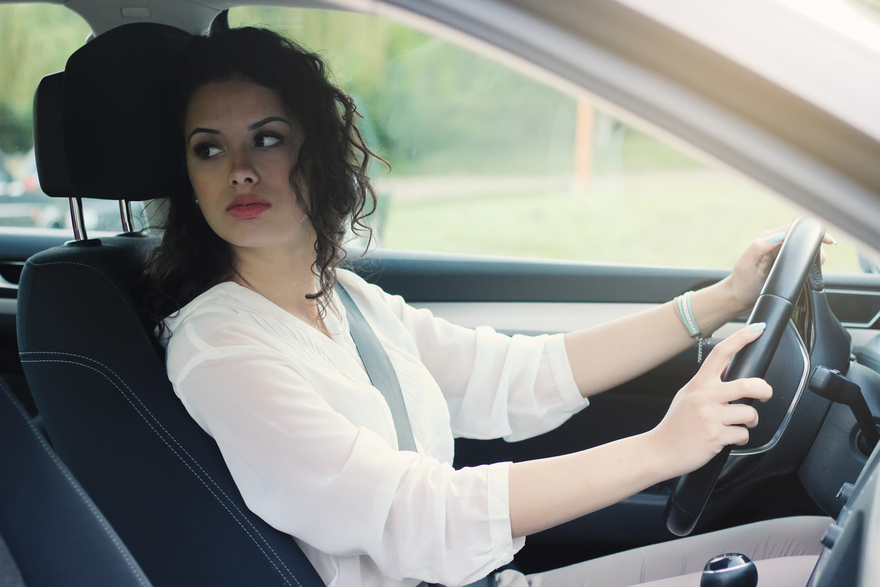 6 ways to avoid distracted driving