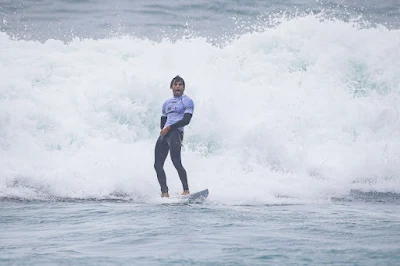 Mateus Herdy é um dos oito surfistas brasileiros nas oitavas de final do Ericeira Pro (foto: Masurel / WSL)