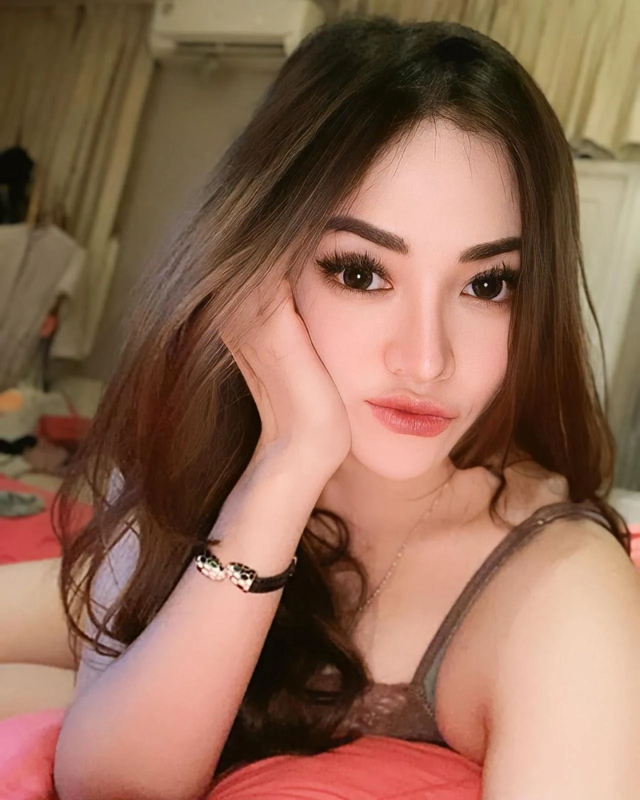 Cewek Panas yang Membuatmu Tersesat Dalam Keinginan yang Membara, cewek panas, tersesat dalam keinginan, gadis seksi