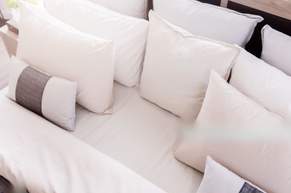 Adjustable loft pillows with various thickness to maintain proper alignment and support