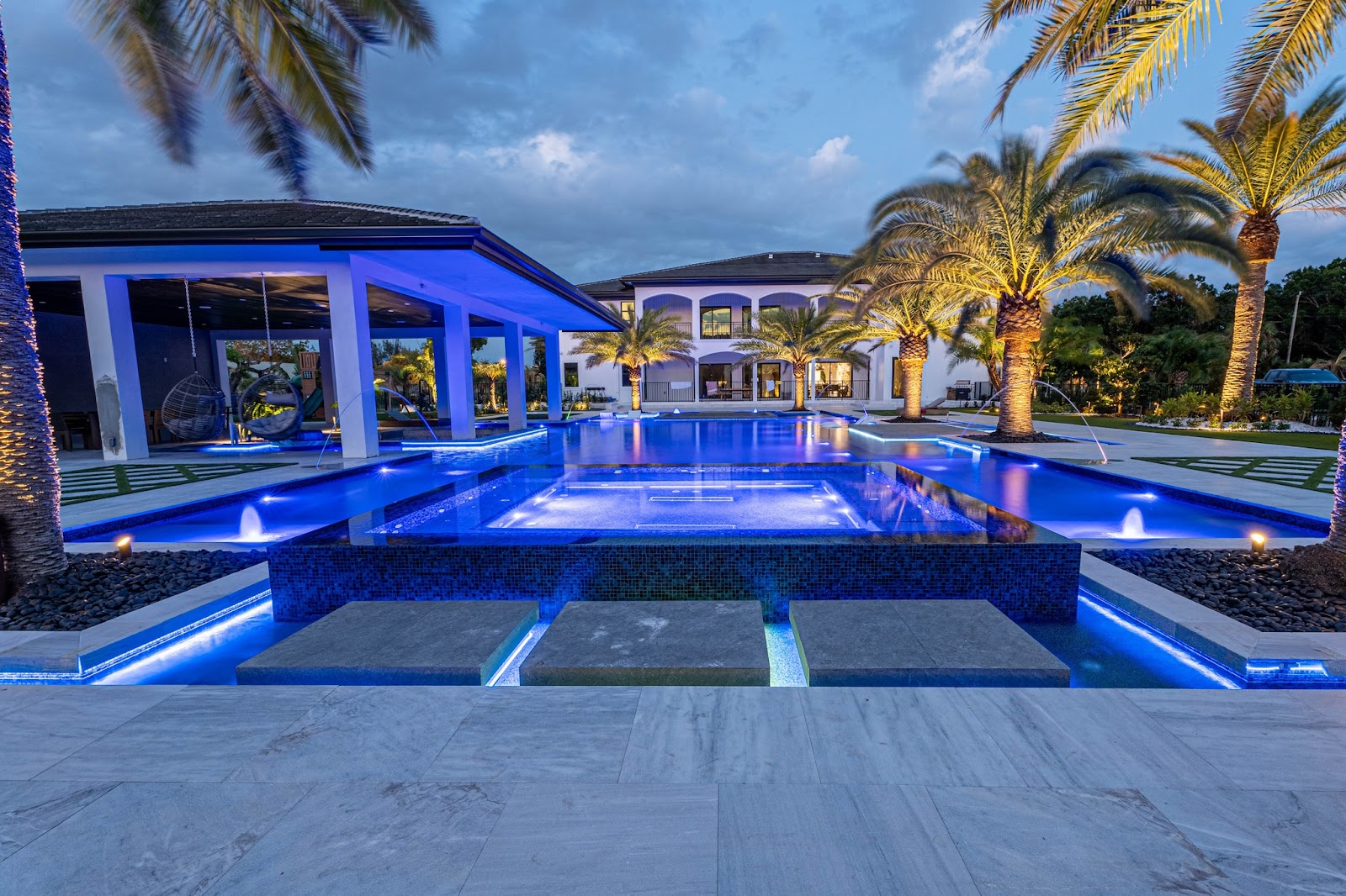 Showcasing excellence in collaboration with Jonny Nalepa on this breathtaking luxury pool project.