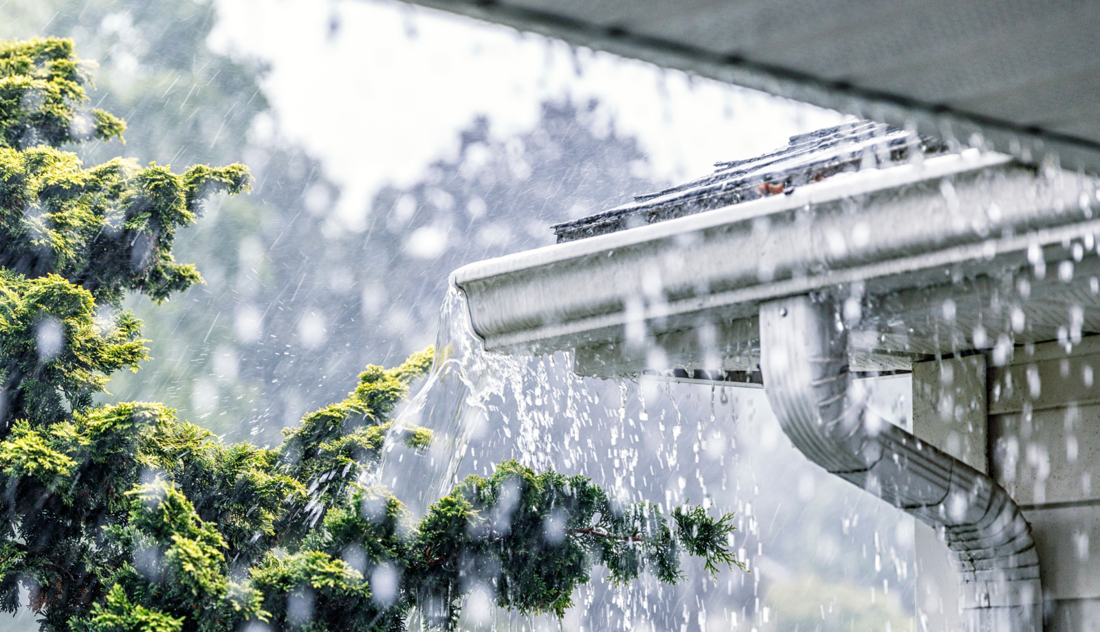 Well-functioned Gutter during a rain in Melbourne 