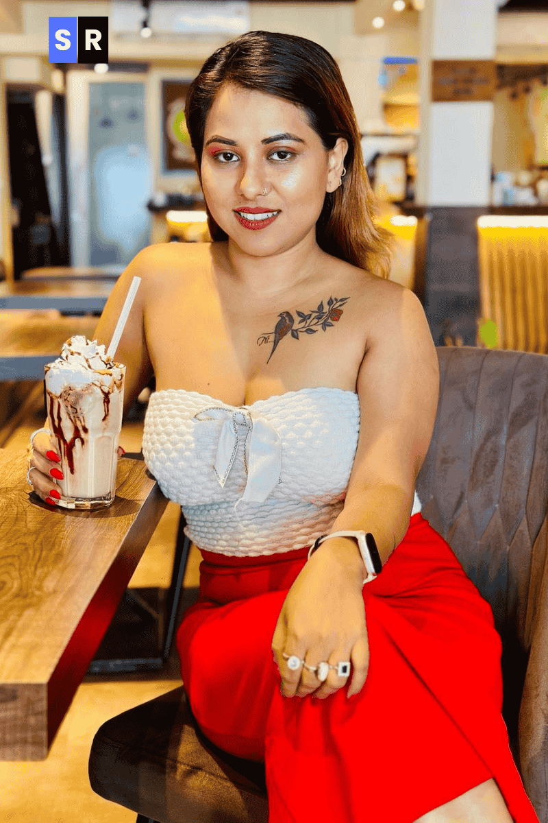 Tina Nandi photo