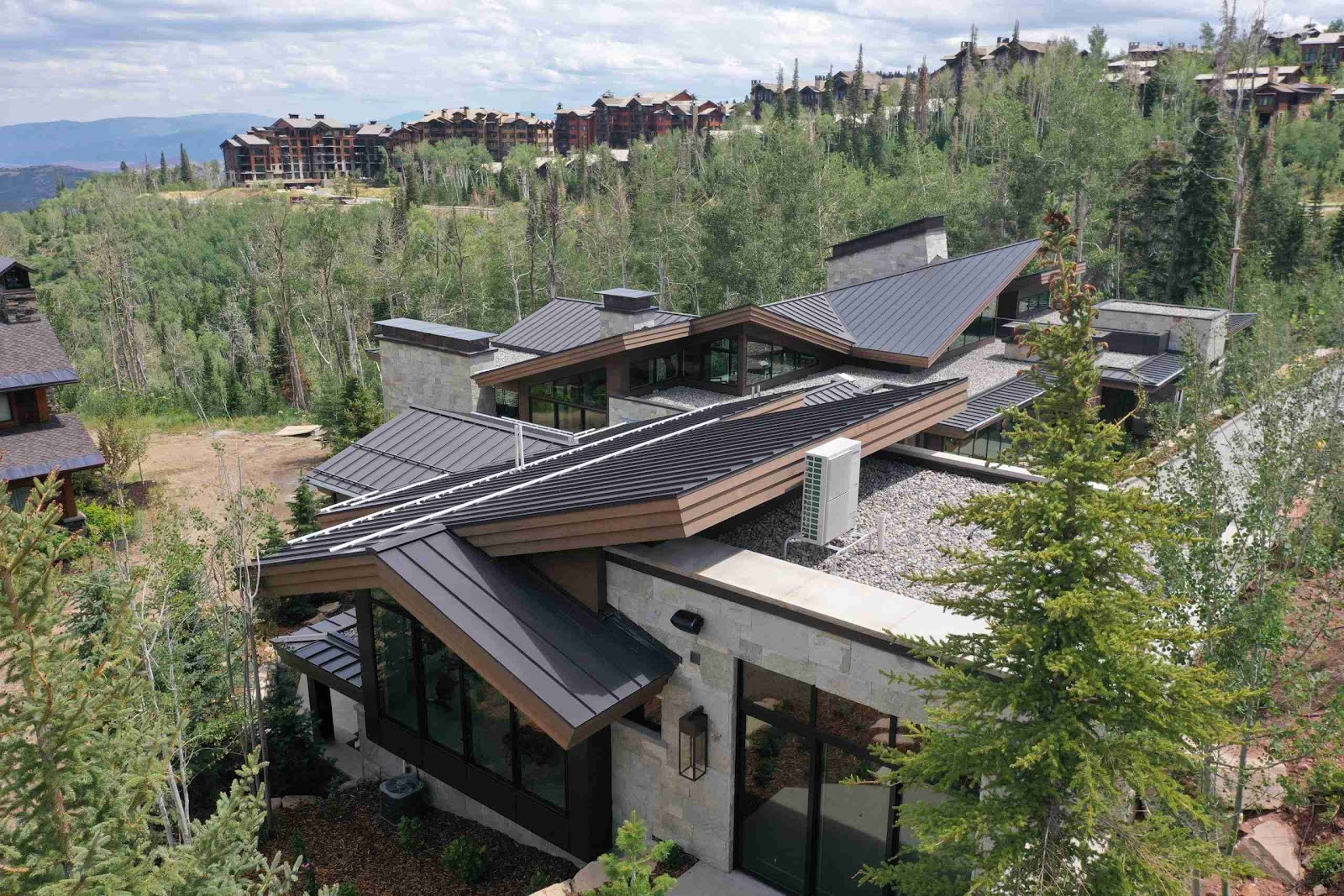 commercial roof in the desert