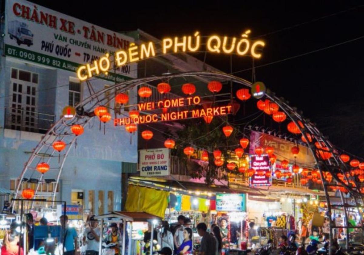 A street with red lanterns and people walking around

Description automatically generated with medium confidence