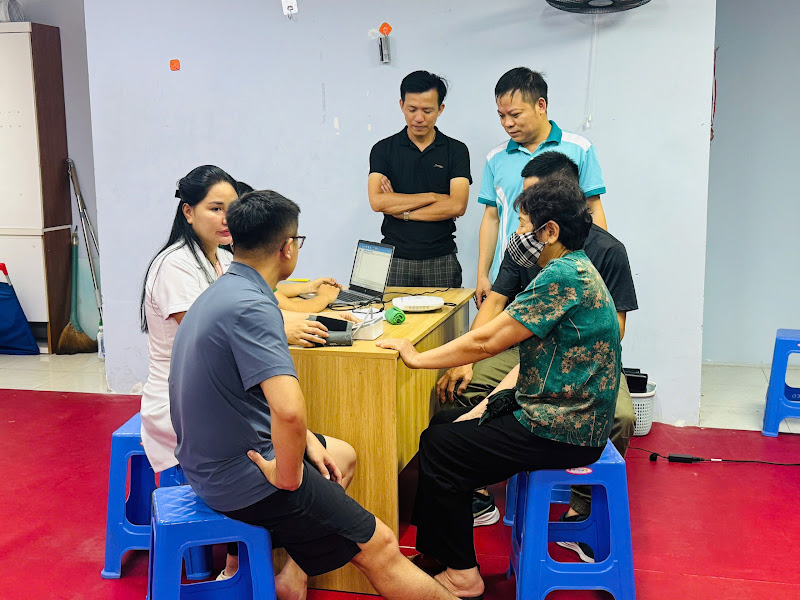Chăm sóc sức khỏe cộng đồng tại KĐT Thanh Hà: Khi yêu thương được trao từ những điều giản dị nhất