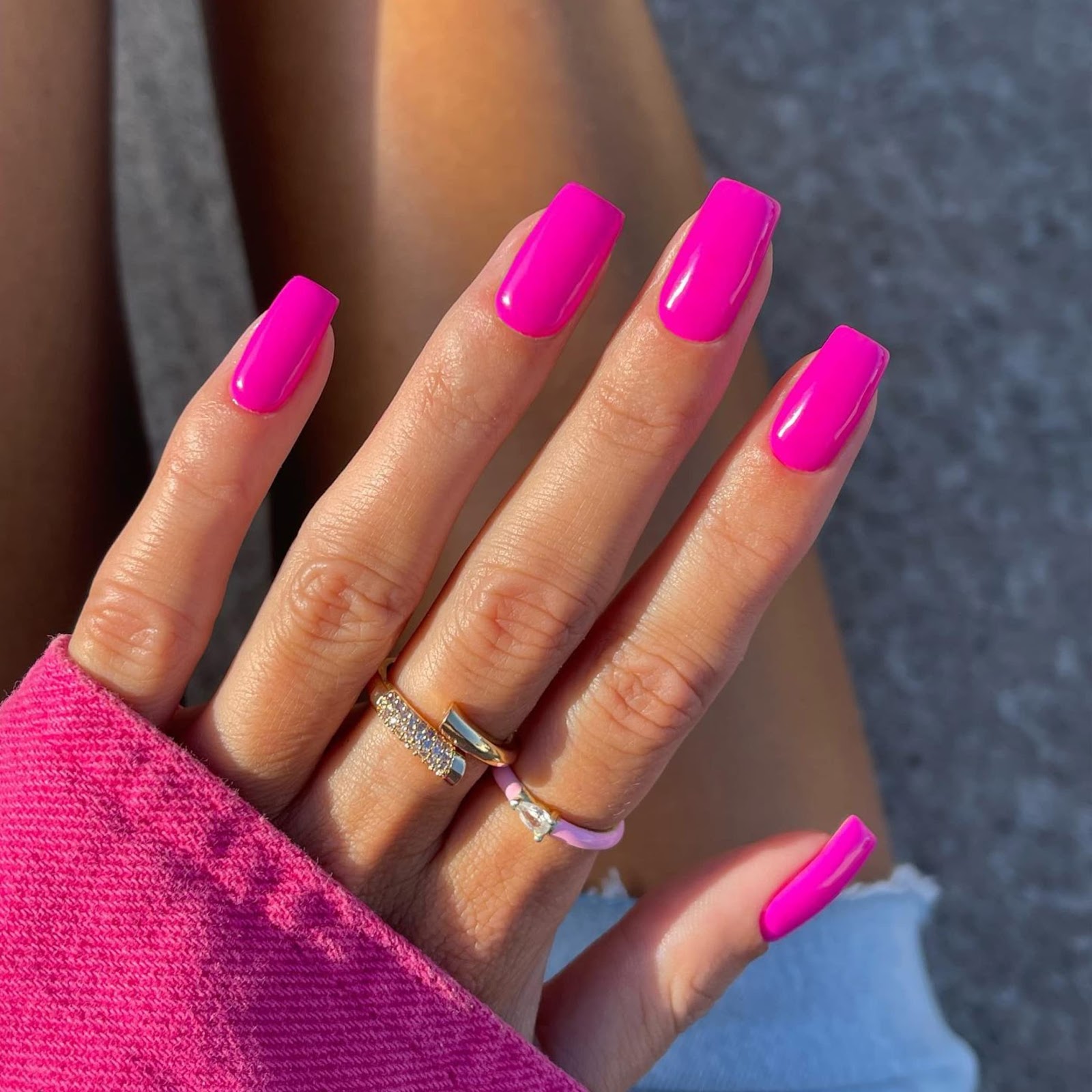 short hot pink nails