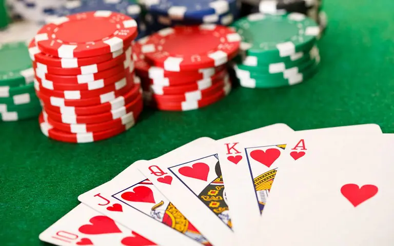 Bí Quyết Chơi Game Bài Poker từ Ku19 Đánh Bại Mọi Đối Thủ