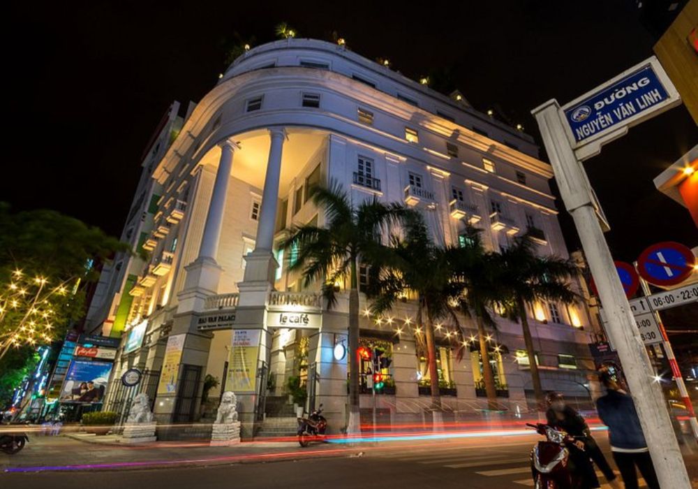 Khách sạn Danang Boutique Hotel chỉ cách chợ Cồn 5 phút đi bộ (Ảnh: Sưu tầm Internet)