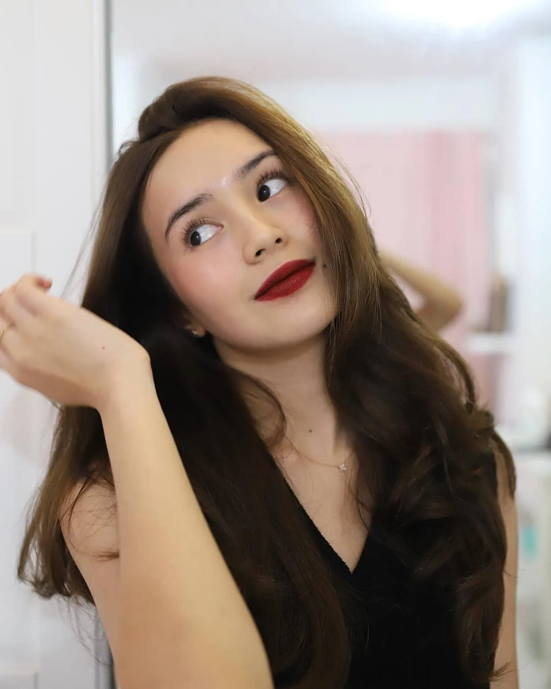 Gadis Indo dengan Tatapan Menggetarkan, tatapan menggoda, gadis indo, cewek memesona