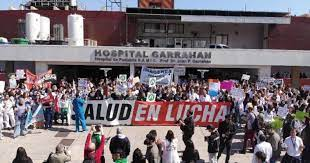 El Gobierno elimina las residencias médicas y las transforma en becas