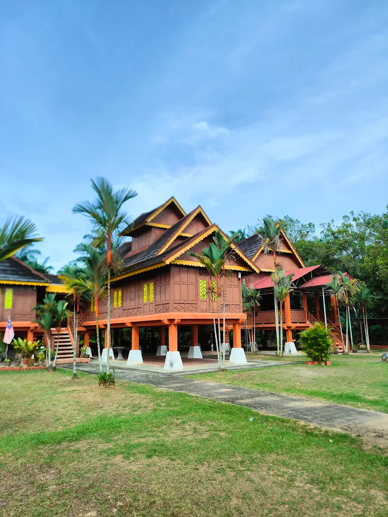 15+ Tempat Menarik Negeri Sembilan Mesra Keluarga