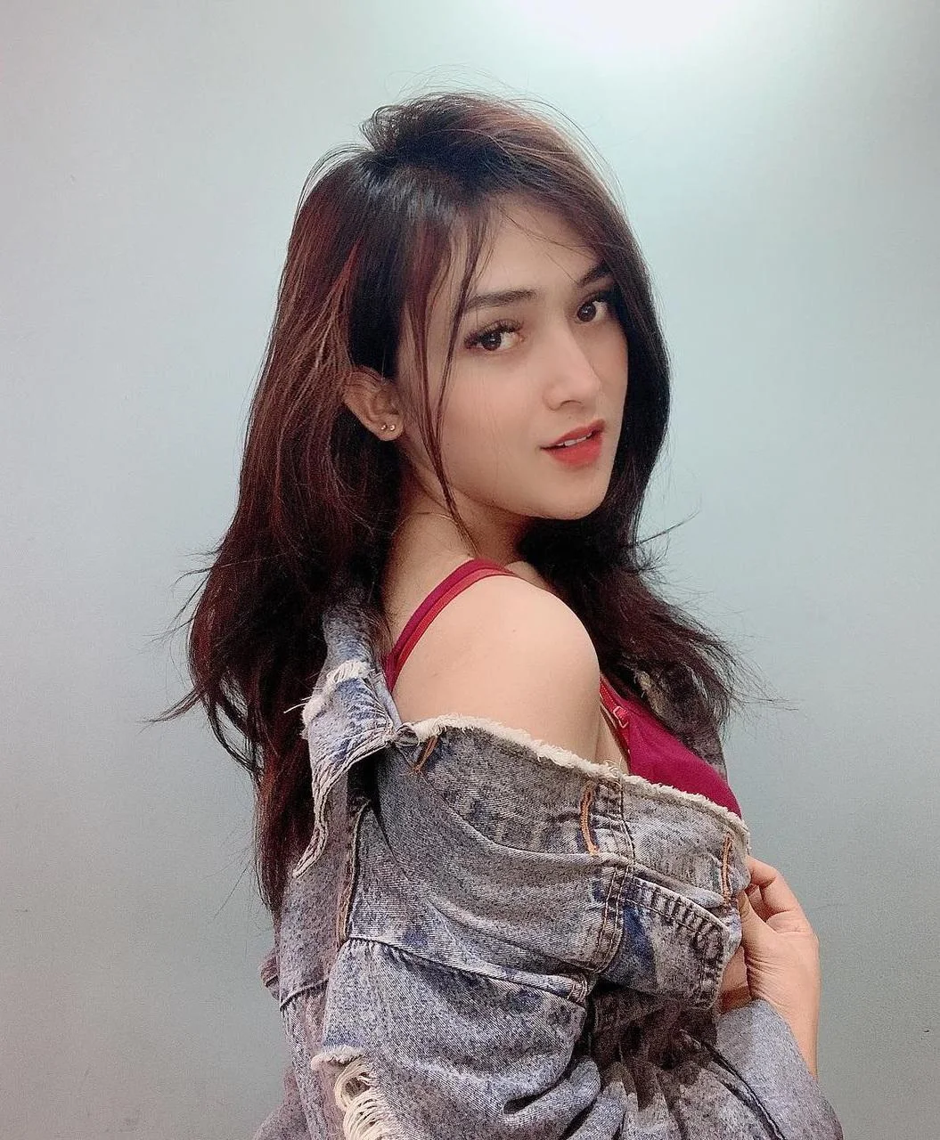 Wanita Seksi yang Membuat Setiap Sentuhan Menjadi Begitu Menggoda, wanita seksi, sentuhan menggoda, cewek panas