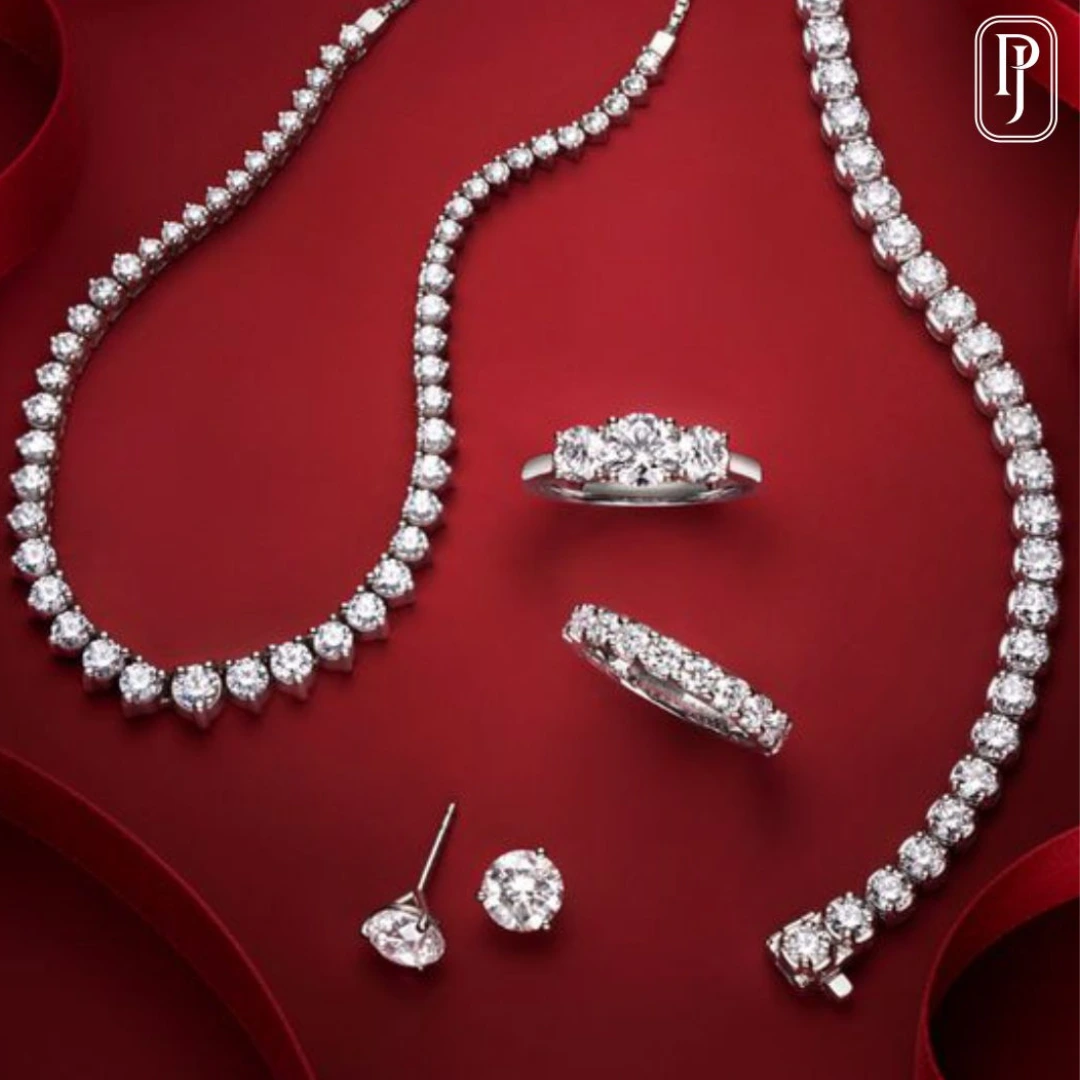 Lab-grown diamond jewelry is a perfect choice for modern wearing sense.