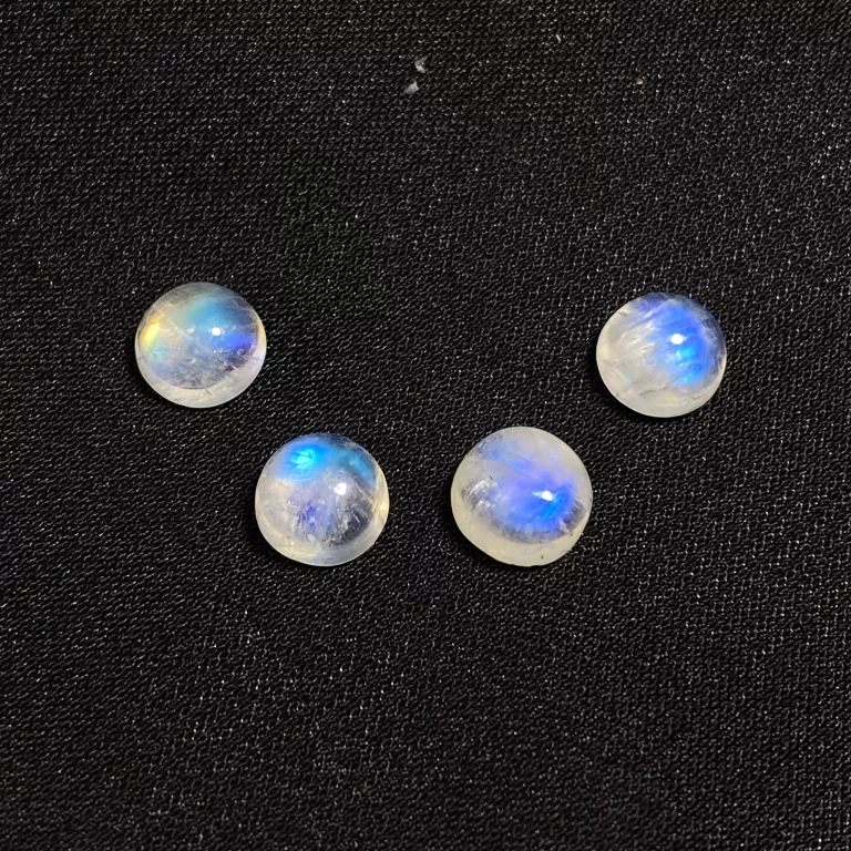 Cấu trúc tinh thể ảnh hưởng đến vẻ đẹp của Moonstone