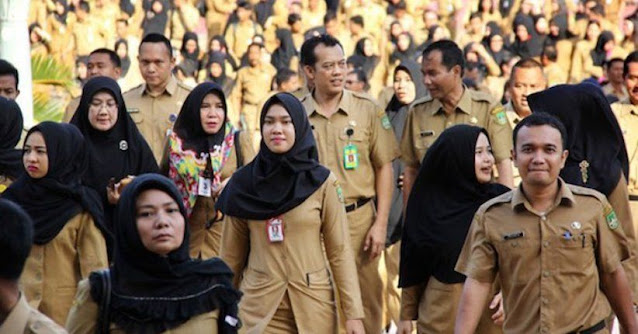 Perbedaan PNS dan PPPK 2024