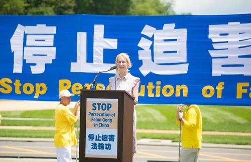 https://en.minghui.org/u/article_images/bda79a740e145c862736a0f08aadf8b0.jpg