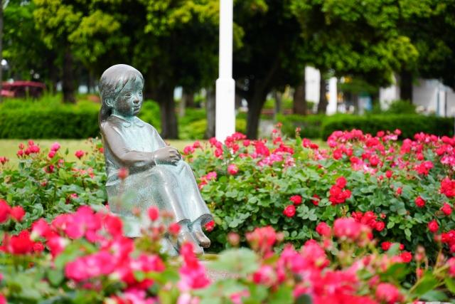 山下公園　赤い靴はいてた女の子の像の写真