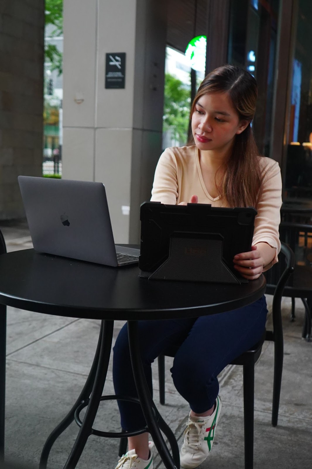A Virtual Assistant helping your business run smoothly from anywhere, save you money on overhead costs.