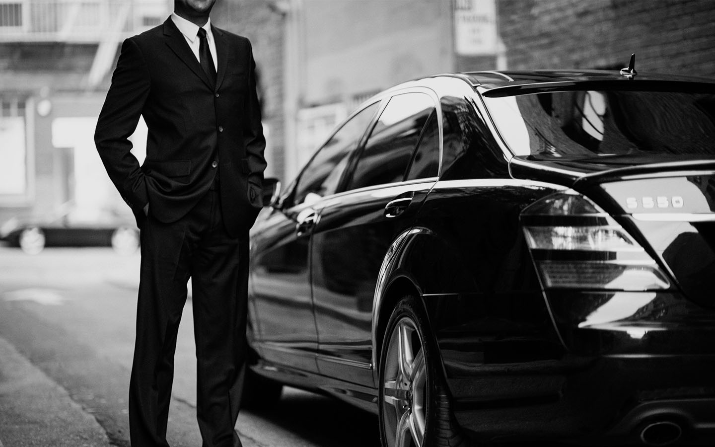 How Does Chauffeur Service Work: A Complete Guide
