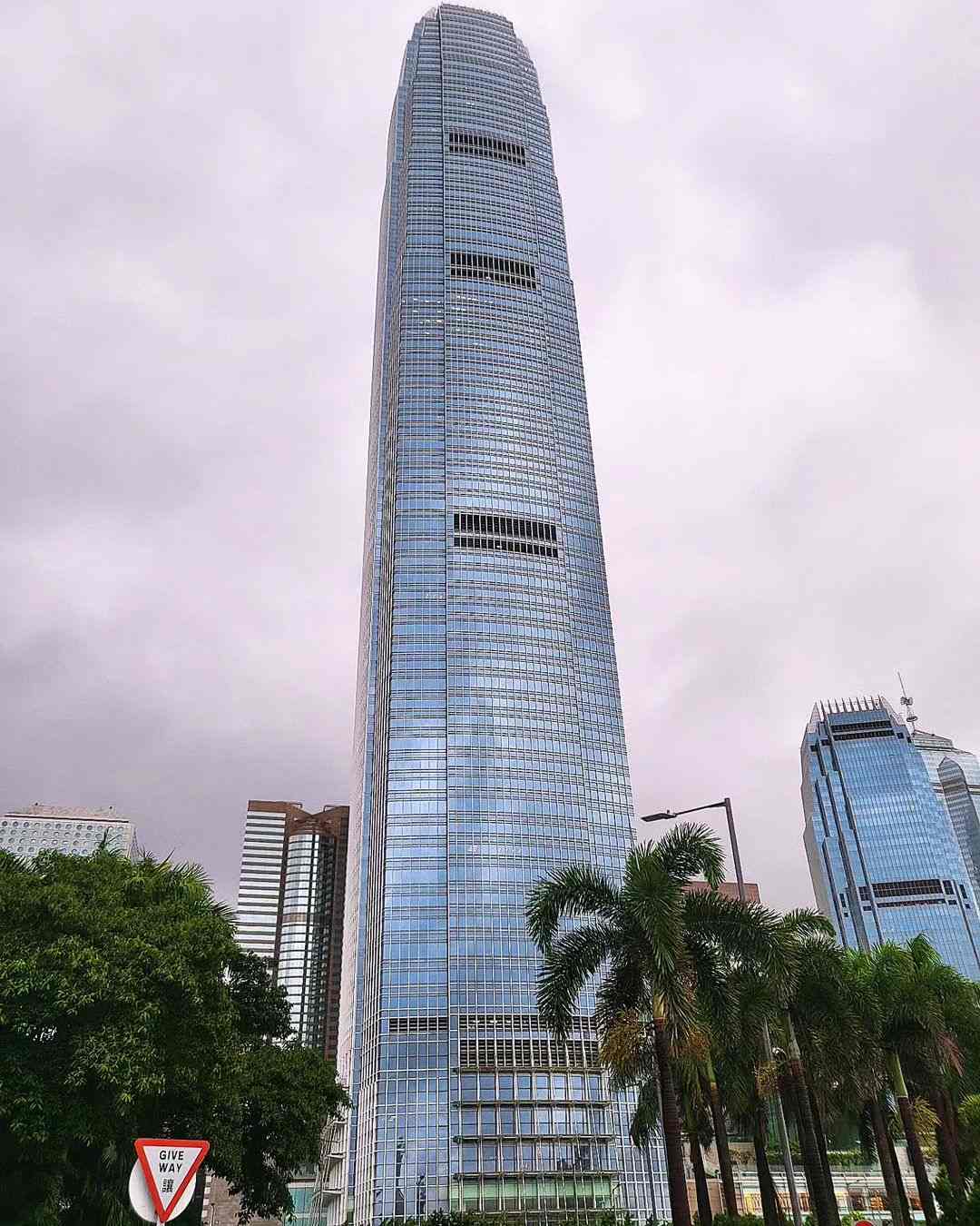 Other Notable projects of Lee Shau Kee