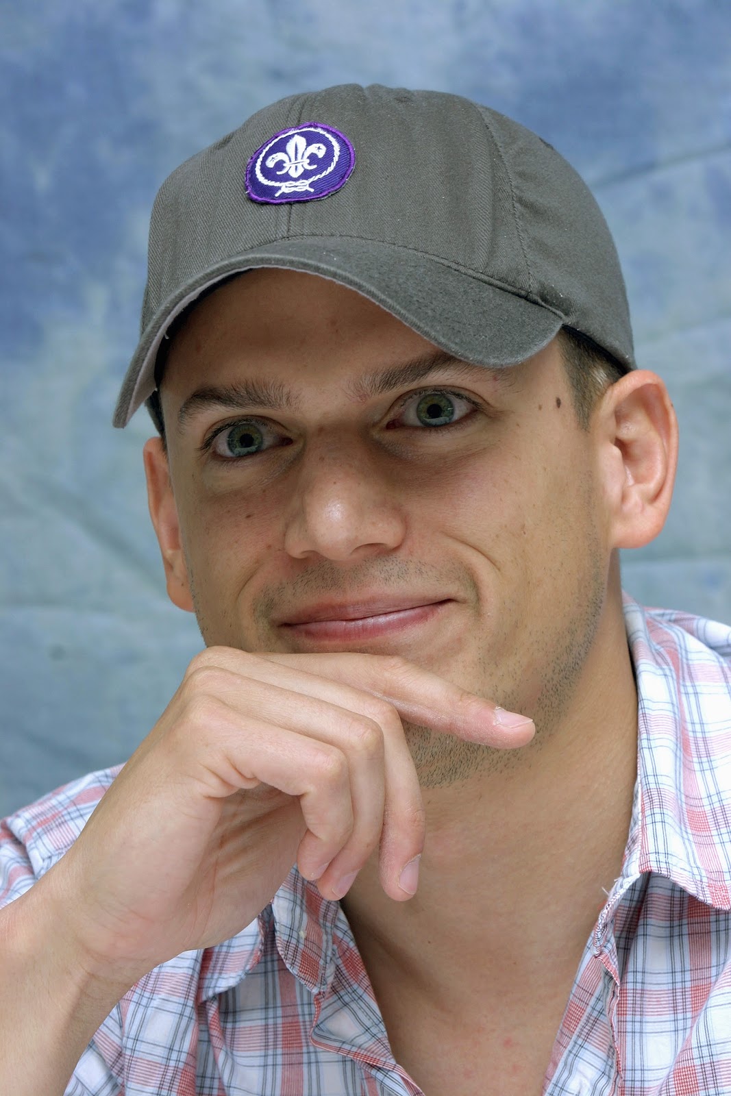 Wentworth Miller talks at the Four Season's Hotel on August 28, 2006, in Los Angeles, California. | Source: Getty Images