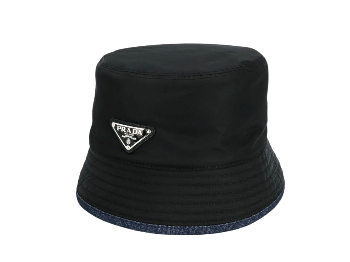 6. PRADA รุ่น Re-Nylon Bucket Hat