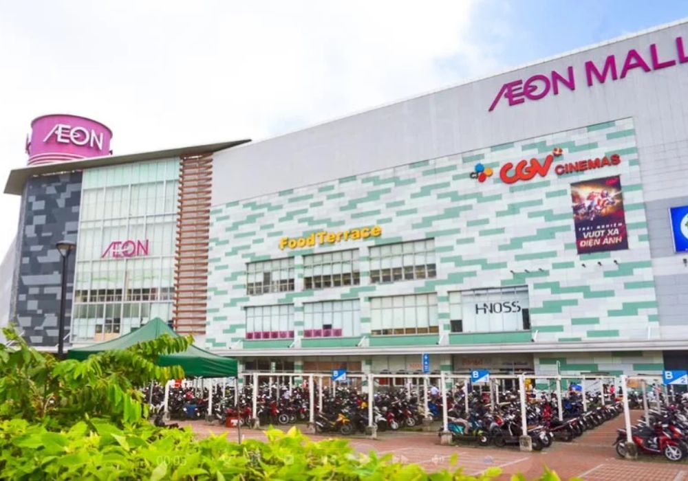 Aeon Mall Tân Phú là địa điểm vui chơi nổi tiếng gần Chợ Võ Thành Trang (Ảnh: Sưu tầm internet)