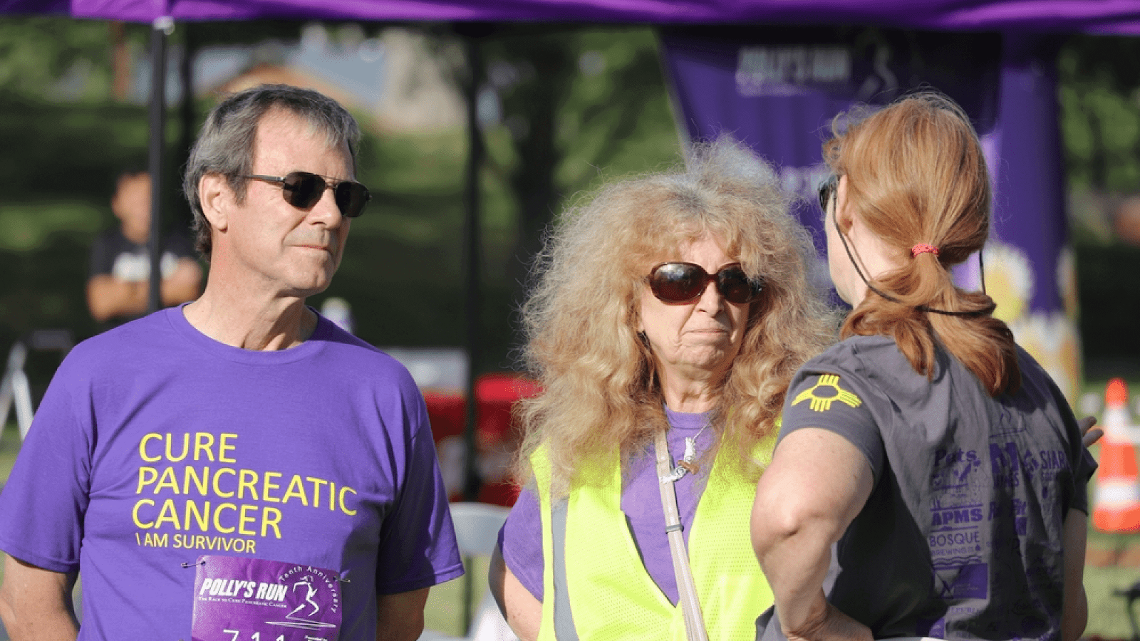 Runners and guides chat before a race