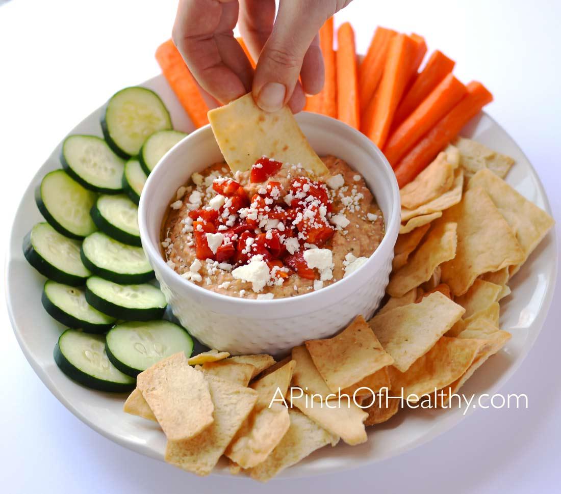 http://www.apinchofhealthy.com/wp-content/uploads/2015/03/Roasted-Red-Pepper-Hummus-chip1.jpg