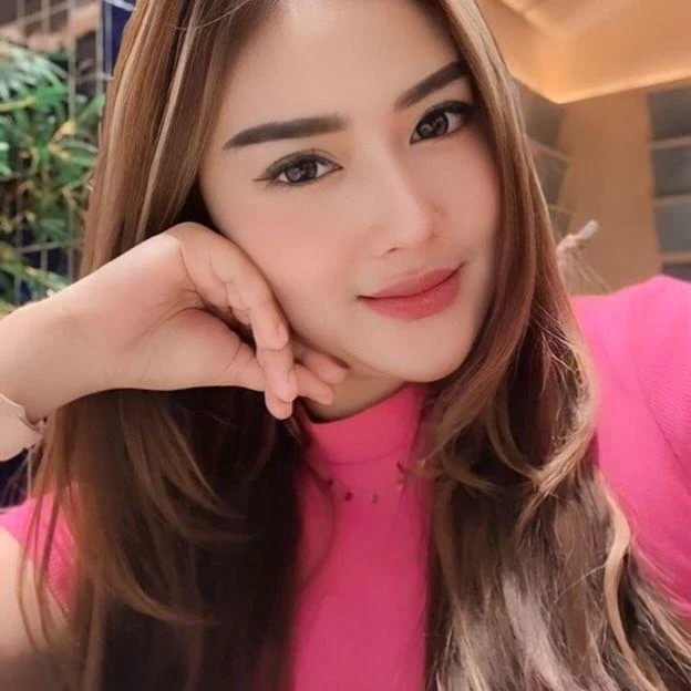 Cewek Cantik dengan Pesona Natural yang Membius, cewek cantik, pesona natural, gadis memikat