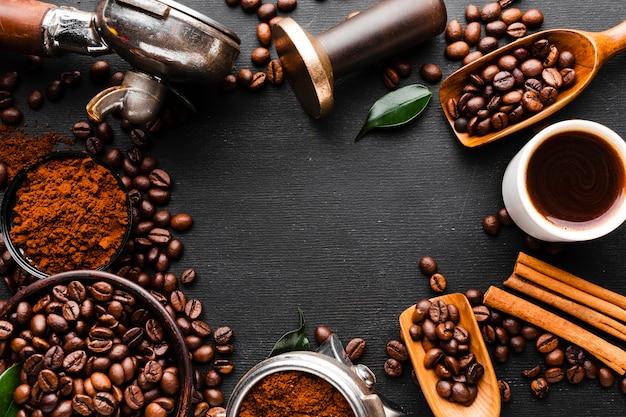 Aromele autentice se dezvăluie doar cu cafea proaspăt prăjită