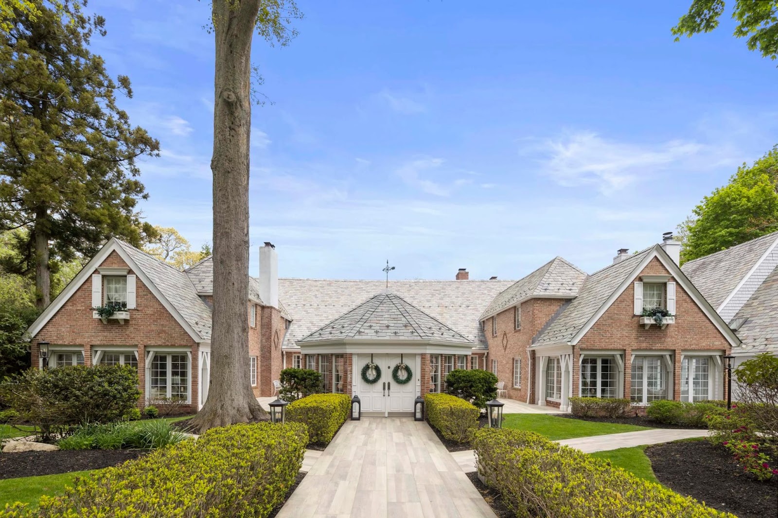 Sotheby’s Concierge Auctions – July Collection