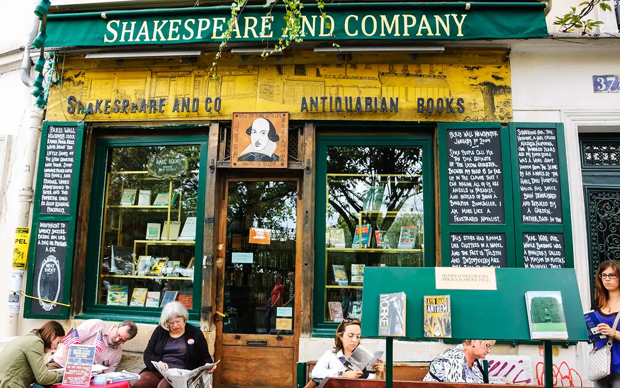 Top Instagram Spots for Girls in Paris | WeShare Guide