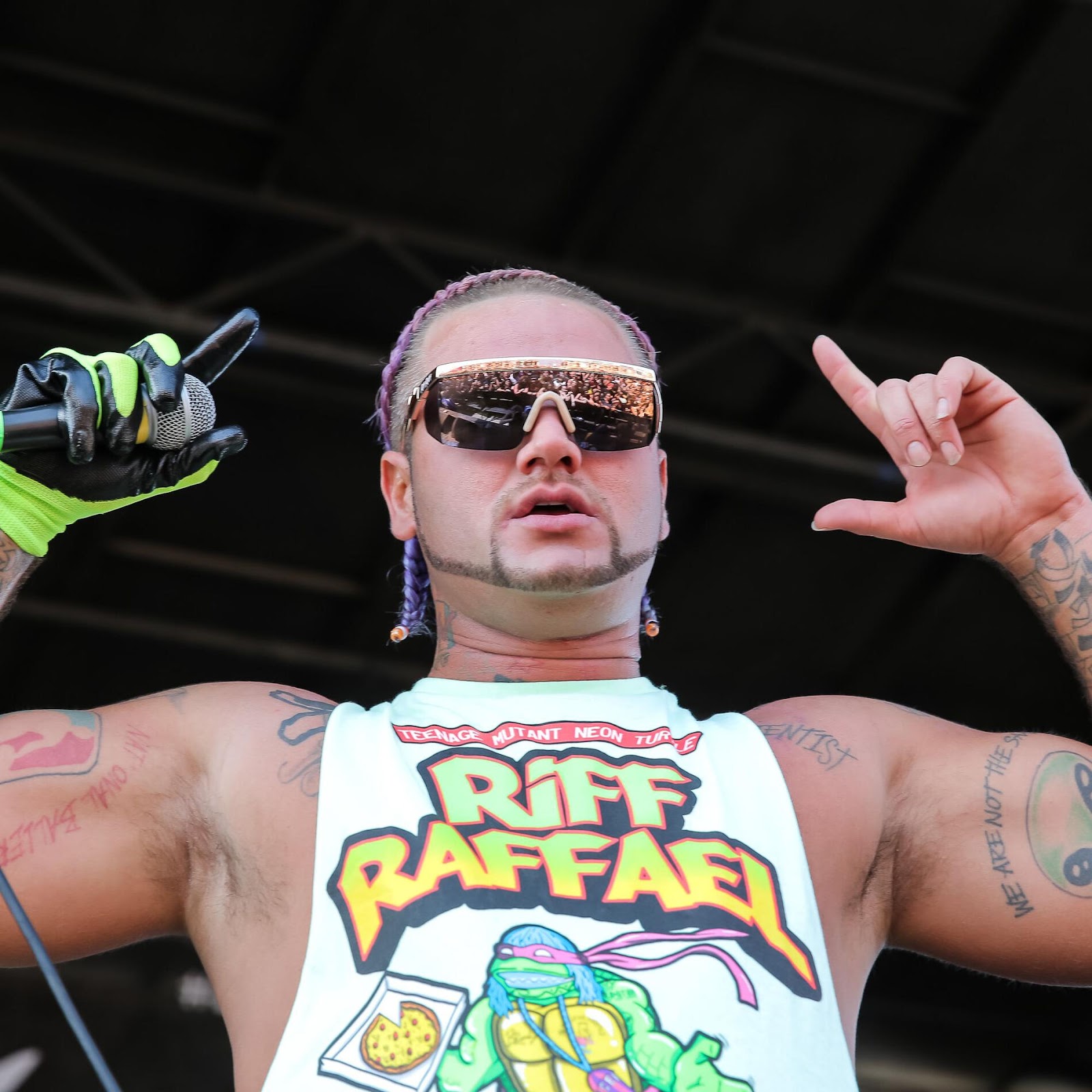 Riff Raff: albums, songs, playlists | Listen on Deezer