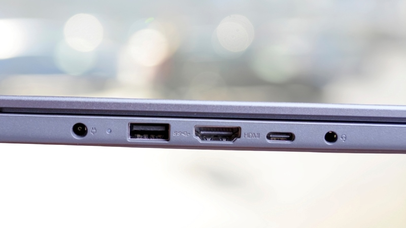 Laptop Lenovo IdeaPad Slim 3 16IRH10 có đa dạng cổng kết nội tiện lợi, không cần sử dụng hub chuyển đổi
