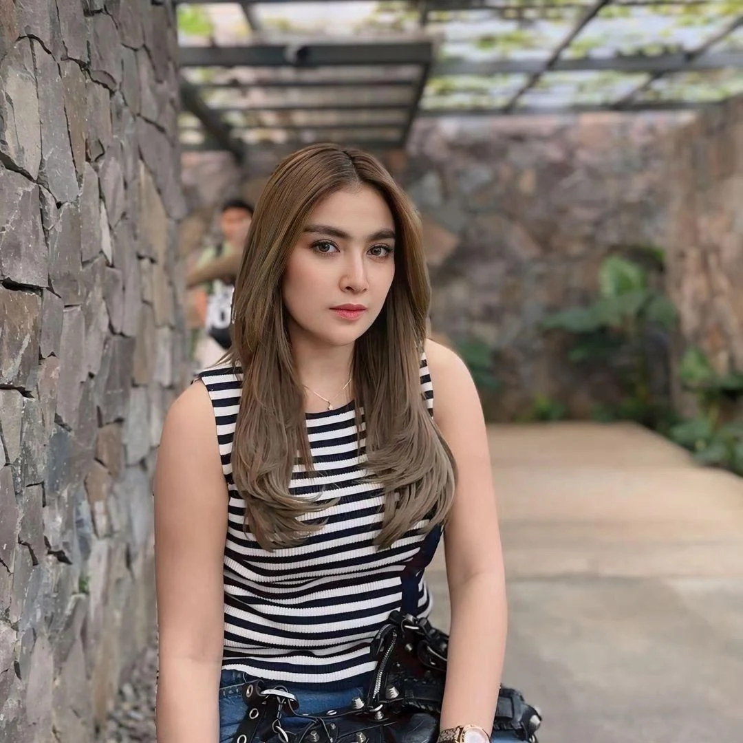 Wanita Manja Penuh Gairah, wanita manja, gairah, seksi