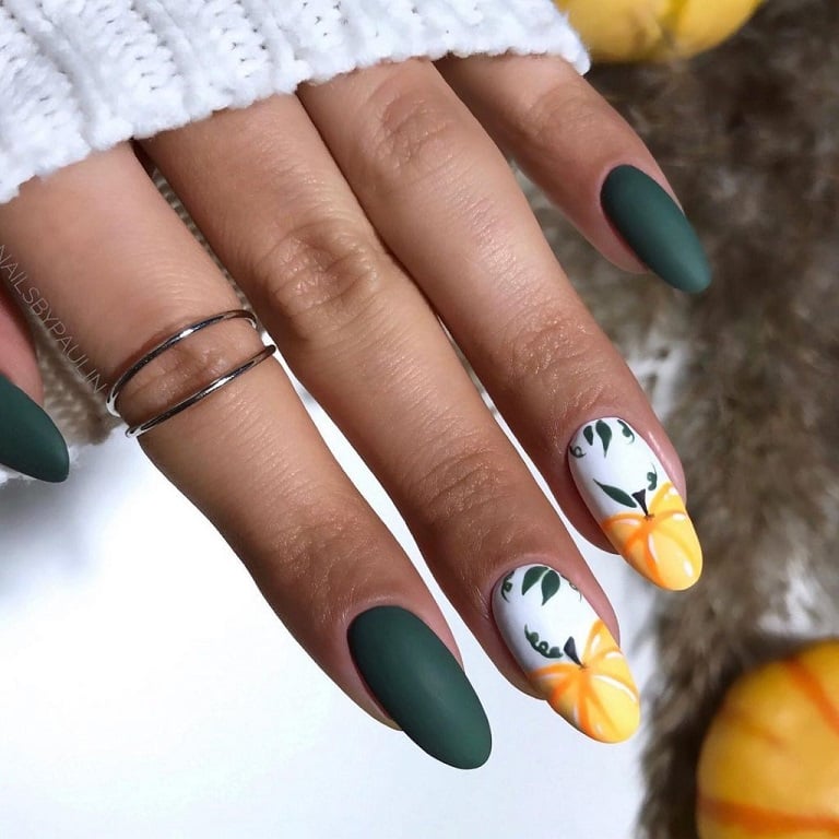 Cute bridal nail colours perfect for fall weddings! Fall nail colour for weddings! Check out these cute trendy fall nail colours perfect for brides planning a fall wedding!