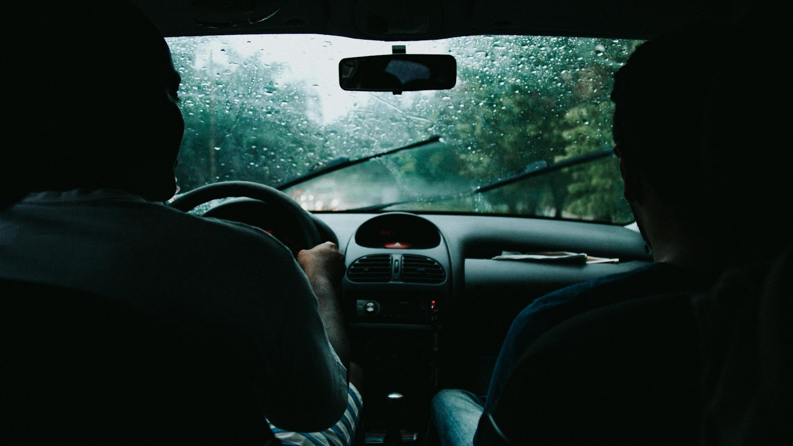 5 Benefits of Getting a Mobile Vehicle Windscreen Replacement