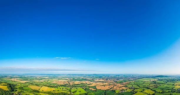 Soft Light and Wide Skies: 18 Beautiful Landscapes, soft light photos, sky landscapes, nature, forest, landscape, gentle scenes, atmospheric views